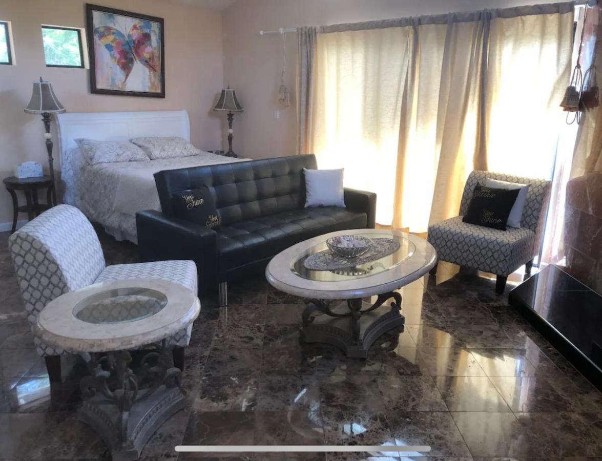 Large Luxury Studio With View In Santa Monica Bagian luar foto