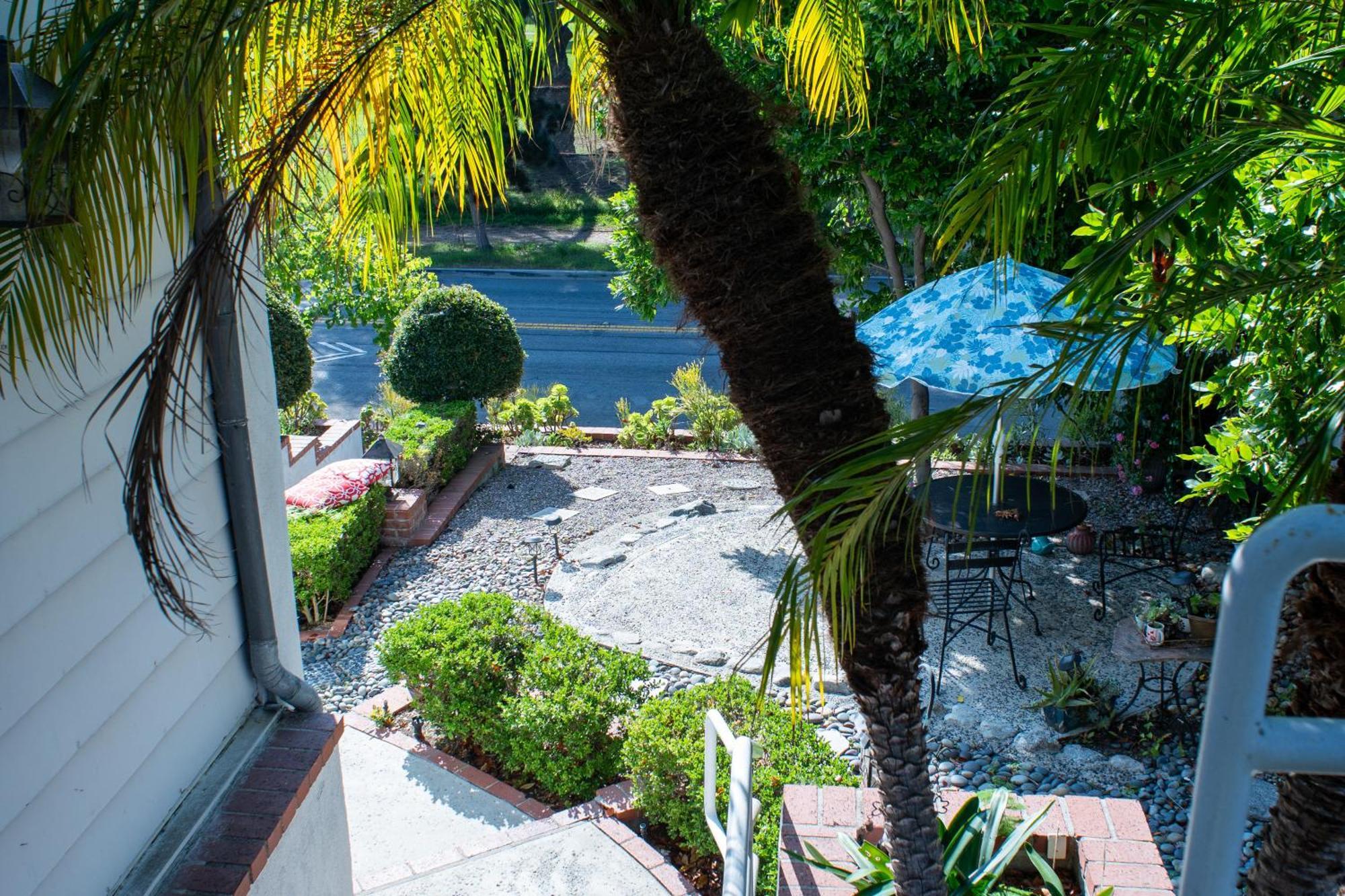Large Luxury Studio With View In Santa Monica Bagian luar foto
